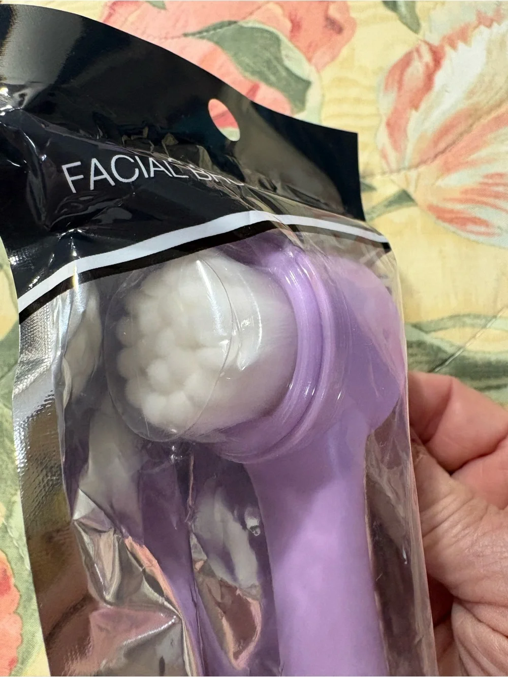 Lavender Facial Cleansing Brush by